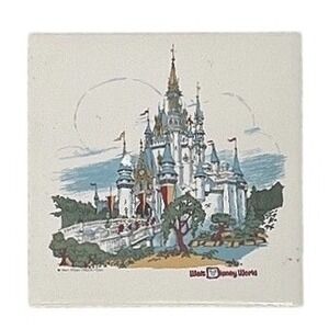 Walt Disney World Cinderella Castle Ceramic Hot Plate Trivet Wall Plaque 6x6